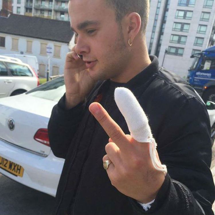 Slaves cancel Sheffield gig after kitchen knife incident