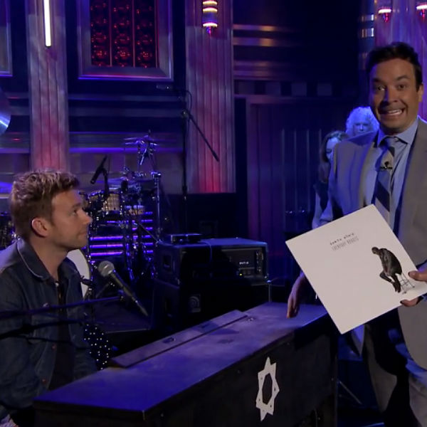 Watch: Damon Albarn plays Blur's 'This Is A Low' on Jimmy Fallon