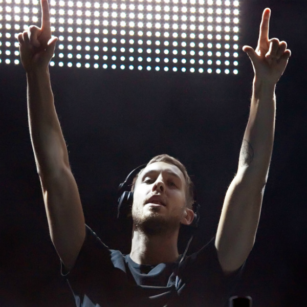 Calvin Harris reveals new song 'Outside' feat Ellie Goulding