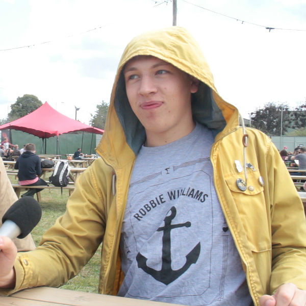 Drenge at Reading: 'We have a message for Robbie Williams'
