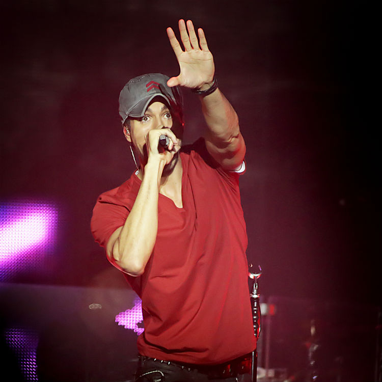 Enrique Iglesias, hero, singer, tour, concert