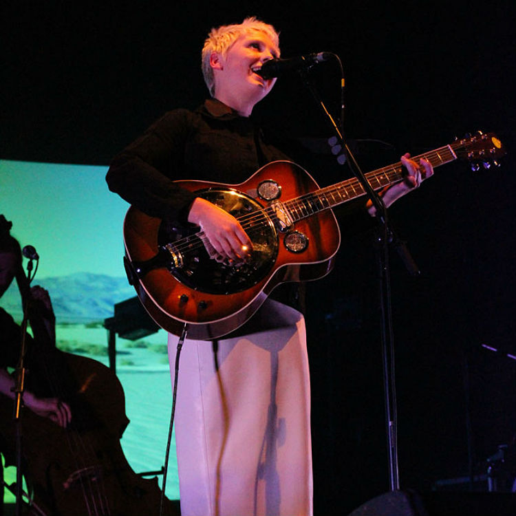 Laura Marling photos from Queen Elizabeth Hall, London