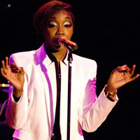 Estelle Live At The House Of Blues