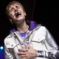 Justin Bieber, Willow Smith Play Liverpool Echo Arena 