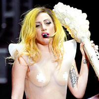 Lady Gaga Plays Final Gig Of 2010 In Paris