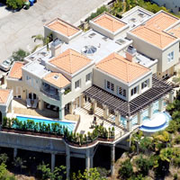 Lifestyles Of The Rich And Famous: Rock Star Cribs
