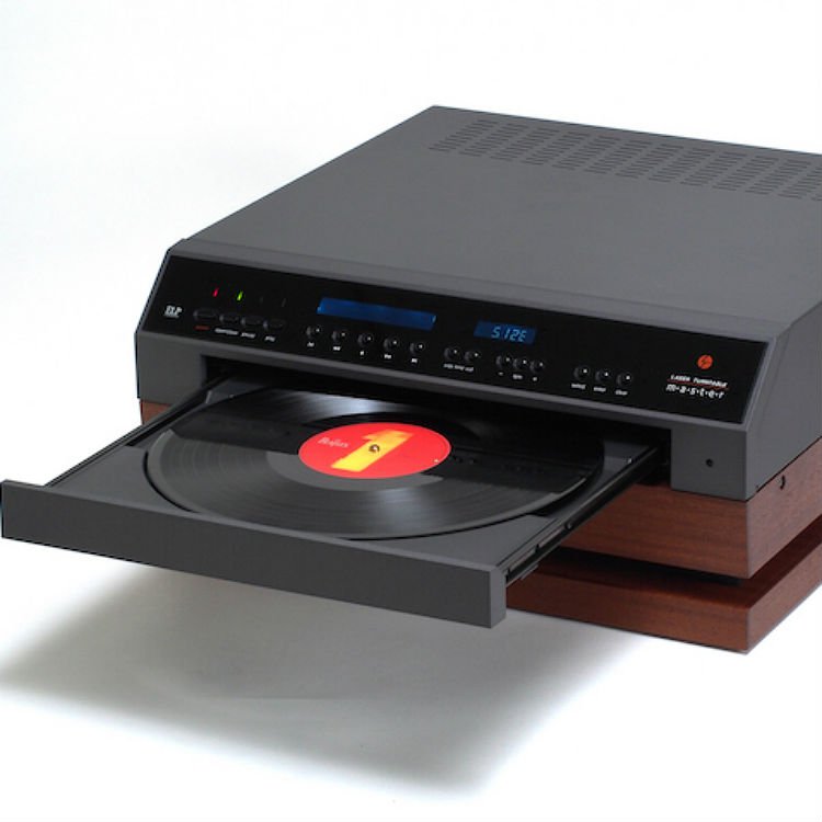 EIP Laser Turntable plays vinyls without harming them