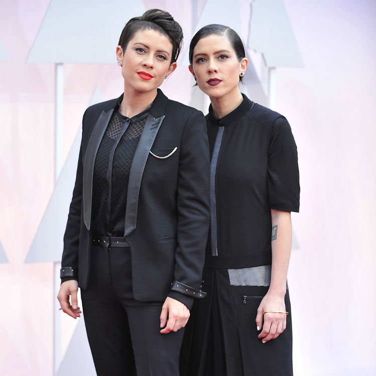 Watch: Tegan and Sara peform 'Everything Is Awesome' at the Oscars