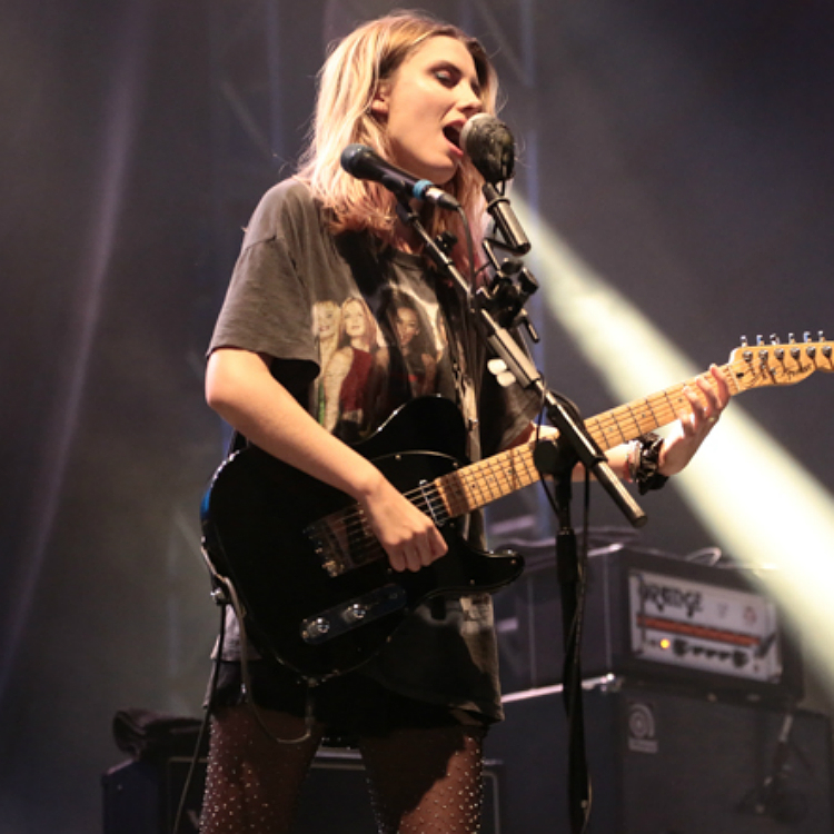 Wolf Alice and Everything Everything at Reading 2015