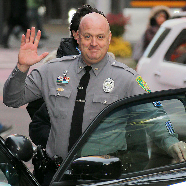 Watch police singing along to Bastille and Ed Sheeran in squad car