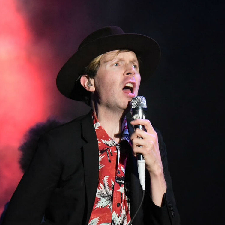 Beck and Nirvana cover David Bowie tribute, Adam Lambert performs