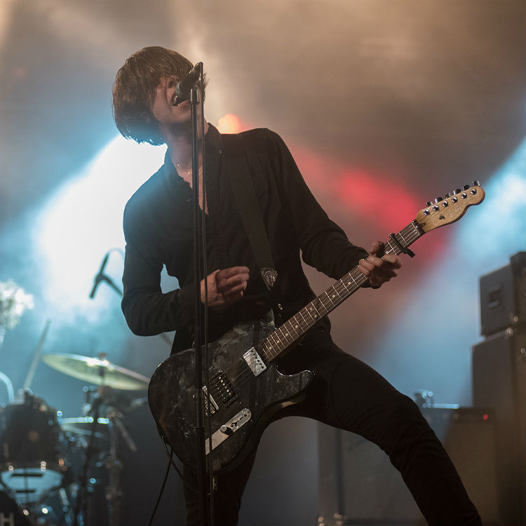 Catfish & The Bottlemen win at BRIT Awards ahead of tour - tickets