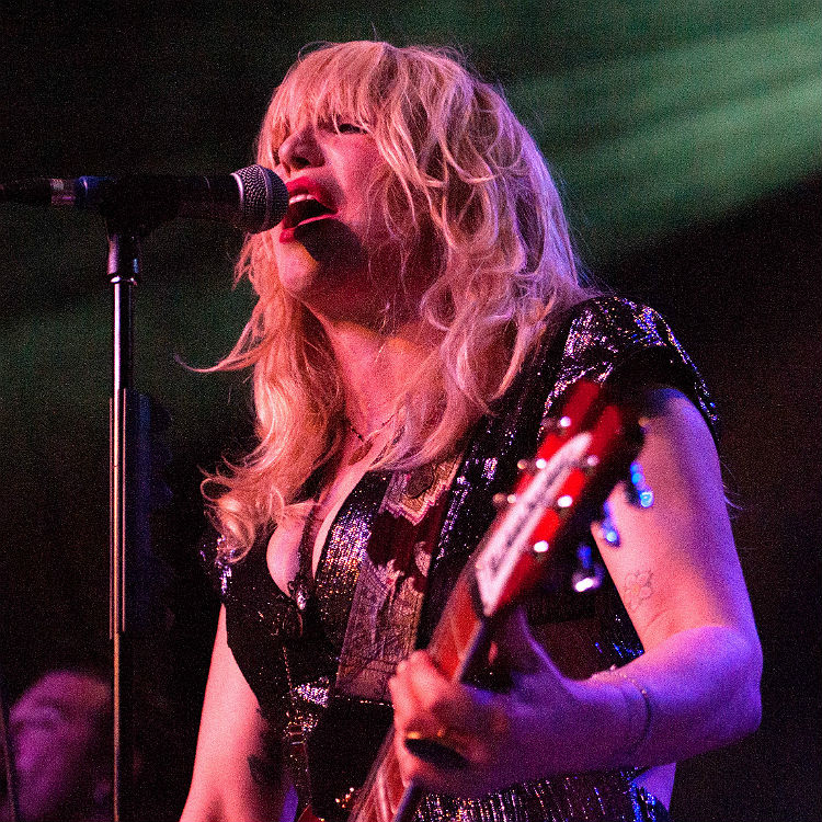 Courtney Love to play benefit concert for Allen Ginsberg's Howl