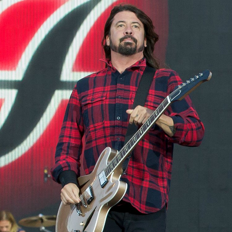 Dave Grohl accuses the Emmys of cancelling Foo Fighters slot