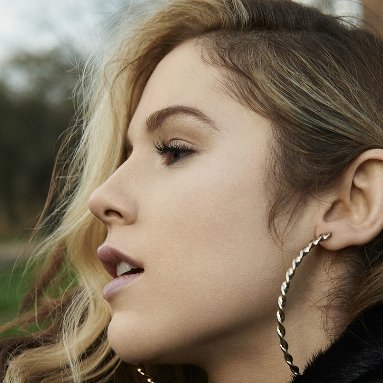 Katy B 2015 with four tet, floating points Calm Down, new song