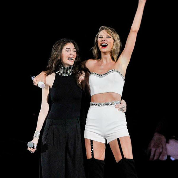 Taylor Swift brings Lorde on stage in Washington to perform Royals