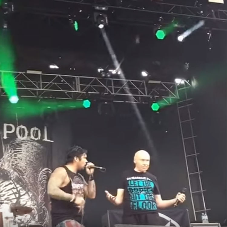 Old man sings Bodies live with Drowning Pool after American Idol video
