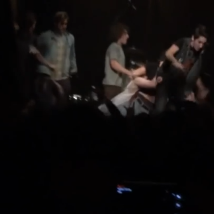 The Orwells Dallas gig ends with an onstage fight mario cuomo trees