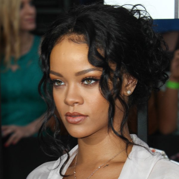 Rihanna new artwork, Anti, apparently changes history of album art