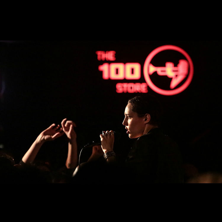 Review of Savages at London's 100 Club on Oxford Street - photos, setl