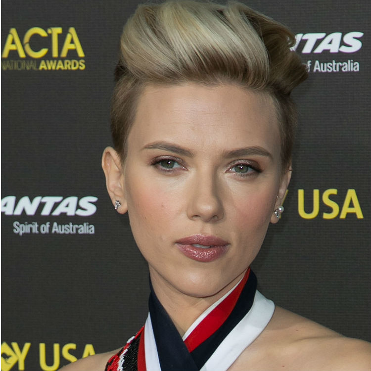 Scarlett Johansson's band The Singles in legal row over name