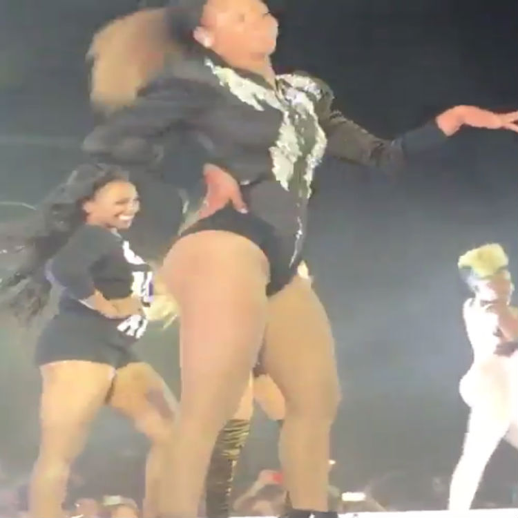 Beyonce Formation world tour invites fans onstage, dance moves 