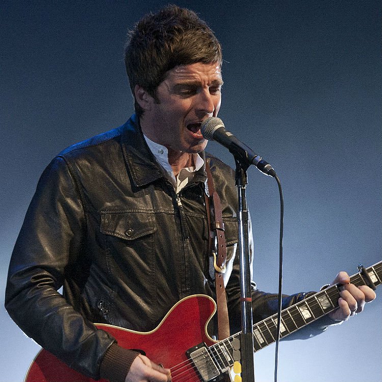 Glastonbury 2015 rumours: Noel Gallagher denies he or Oasis will play