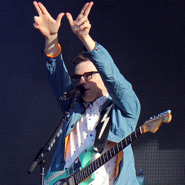 TV sitcom to be made of Weezer's Rivers Cuomo's life