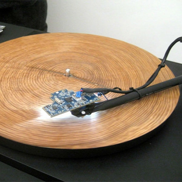 Tree rings played on turntable goes viral. Sounds like Daft Punk