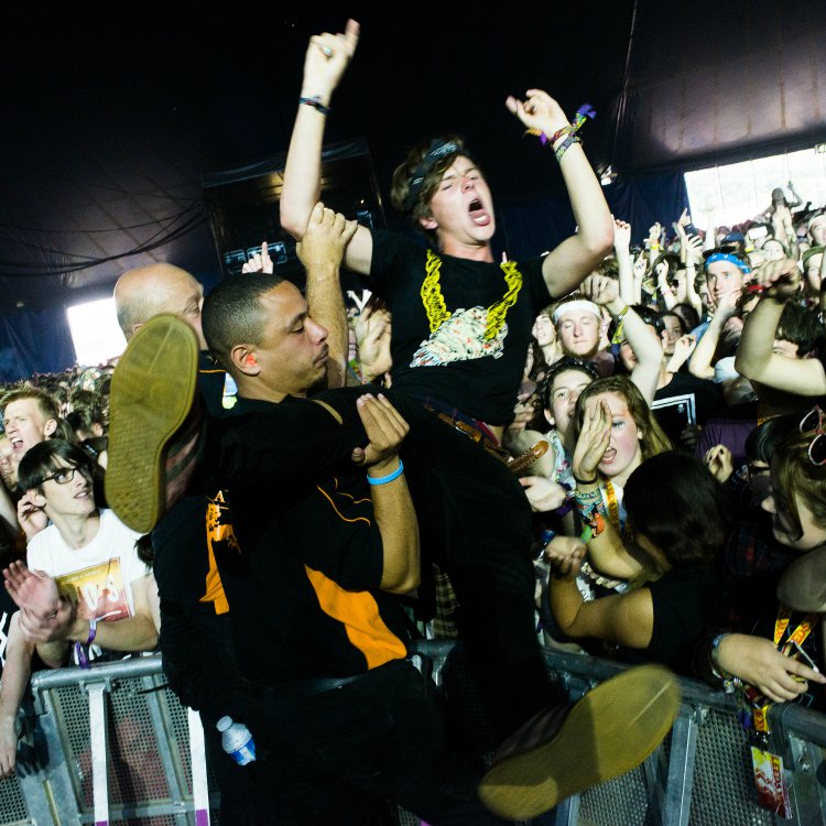 17 types of people you see at every gig 