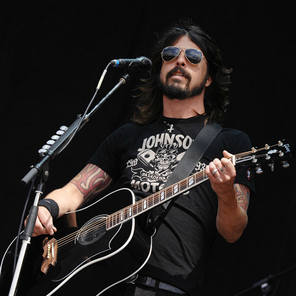 Foo Fighters confirm date of first crowdfunded gig this month
