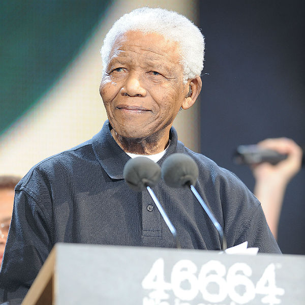 Bono and R Kelly amongst music stars to pay tribute to Nelson Mandela