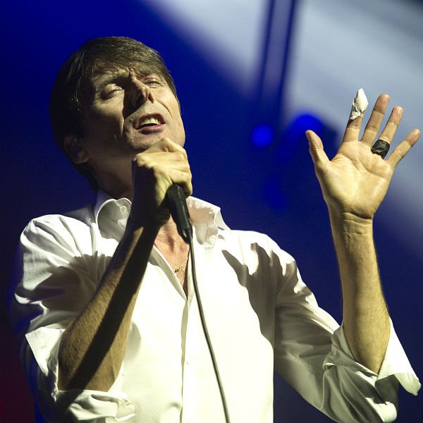 Suede and Frank Turner to headline Kendal Calling festival 2014