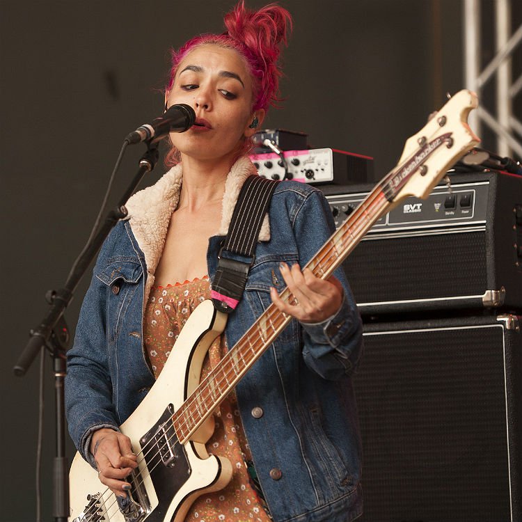 Right On - Warpaint's Jennylee announces London UK show - tickets