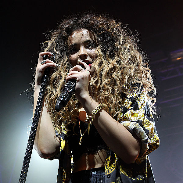 Ella Eyre announces UK and Ireland tour for October - tickets