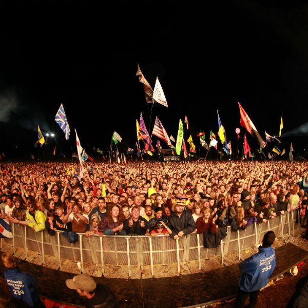 Glastonbury fans unhappy with website glitches during ticket sale