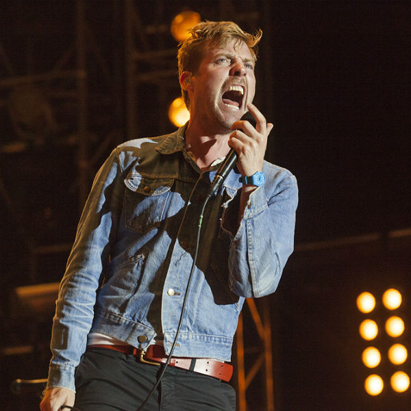 Kaiser Chiefs announce full UK arena tour for 2015  - tickets