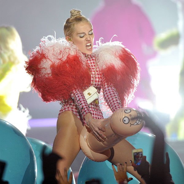 The 21 most shocking moments from Miley Cyrus' Bangerz tour