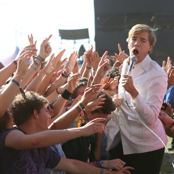 The Hives and Peace rock the main stage at Reading 2014