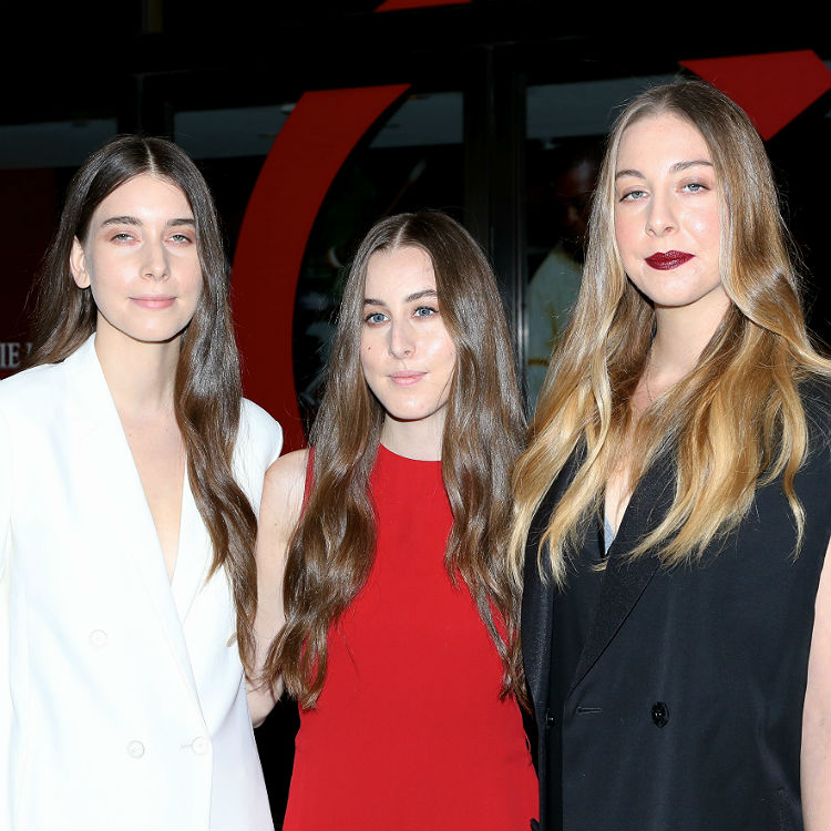 Haim play new songs from 2016 album and cover Prince