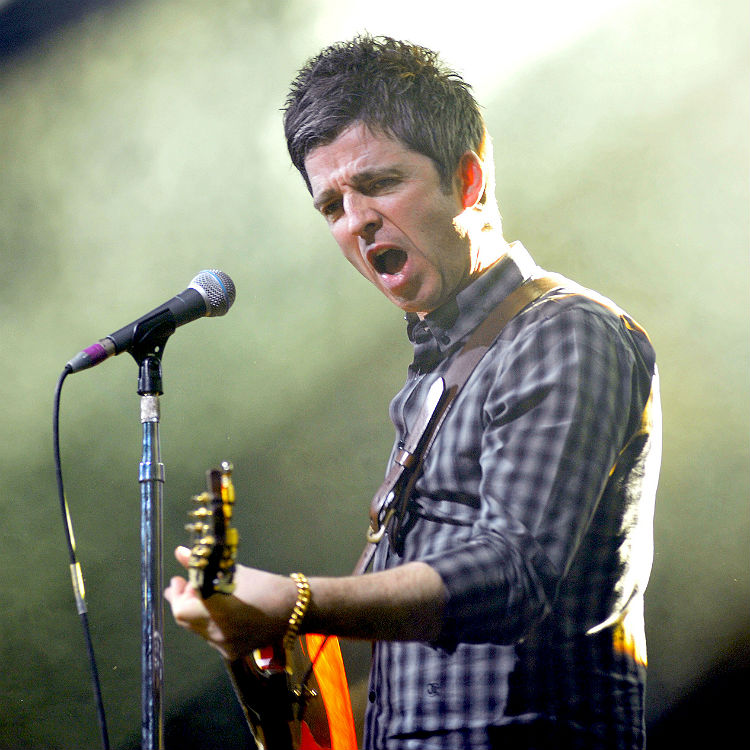 Oasis Wonderwall tops poll of dads' favourite karaoke songs