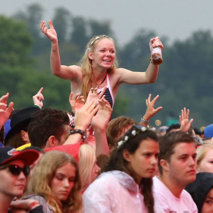 V Festival cheap early bird tickets on sale now, buy tickets
