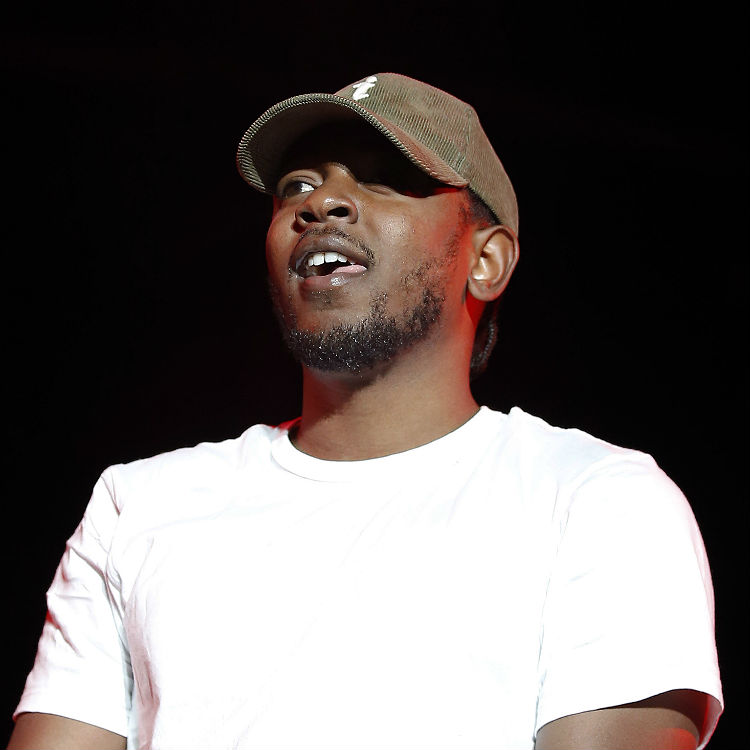 Kendrick Lamar features on Jay Rock remix and King Kunta tour 2016