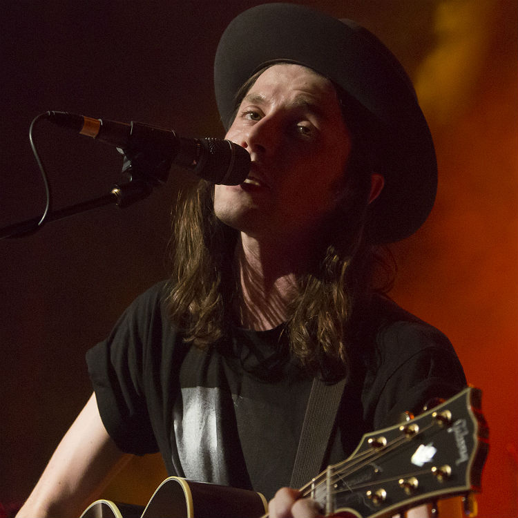 James Bay touring arenas and festival video interview - tickets