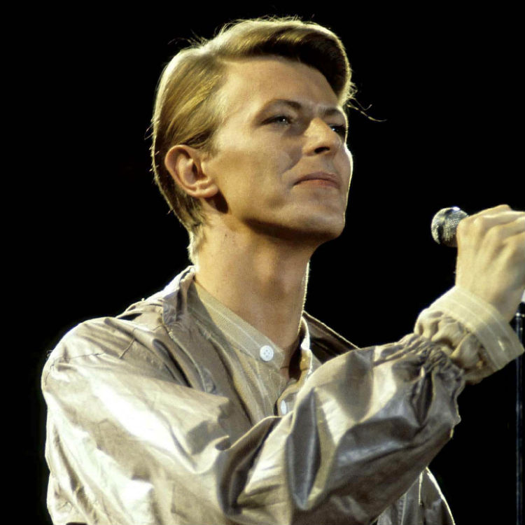 David Bowie died from liver cancer ivo van hove lazarus