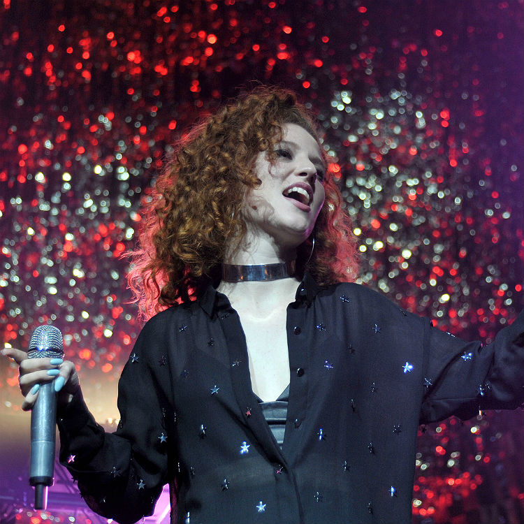 Jess Glynne tour announced as Hold My Hand star hits arenas - tickets
