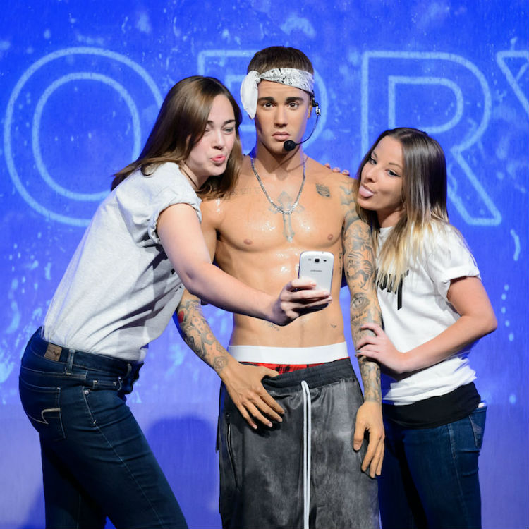 Justin Bieber's wax figure is wet and semi-naked 