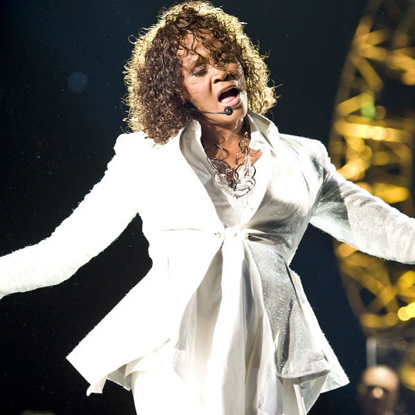 Whitney Houston hologram on world tour, 2016