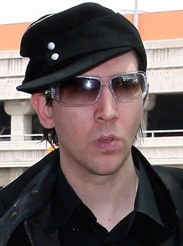 Marilyn Manson Kiss