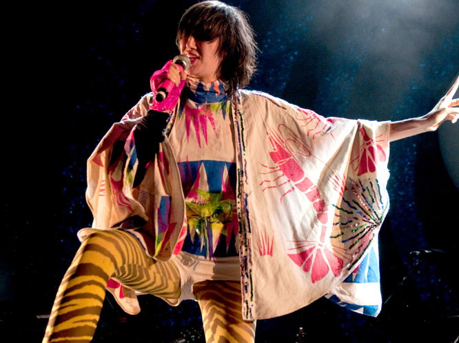 The Yeah Yeah Yeahs will embark on a three-date mini-tour of the UK in May
